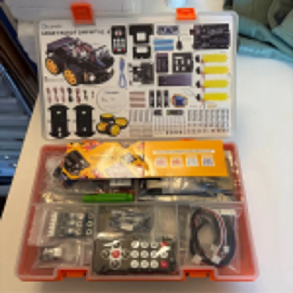 Robot Car Kit Smart - V2.0 Looks to Never Been Used